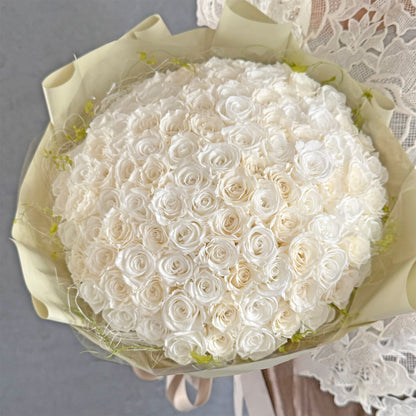 108本のバラ「結婚しよう」（プリザーブド / ホワイト）