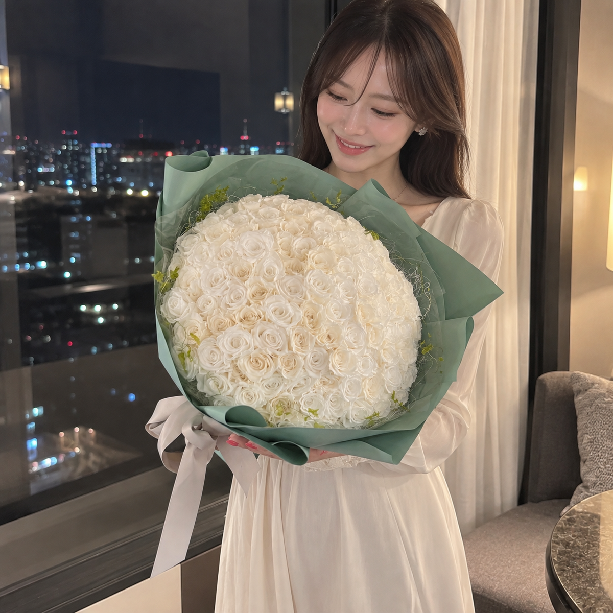 108本のバラ「結婚しよう」（プリザーブド/ ホワイト / ペールブルーラッピング）