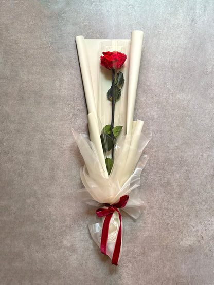 一輪のバラのブーケ（プリザーブドフラワー / レッド）